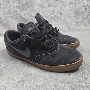 Nike SB‎ Check Solarsoft Shoes Mens 9.5 Black Suede Gum Bottom 705265-003